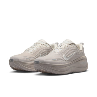 Nike Mens Vomero Plus | Light Bone/Phantom