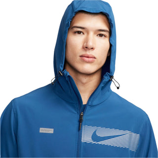 Nike Mens Repel Hooded Versatile Jacket | CourtBlue/Silver