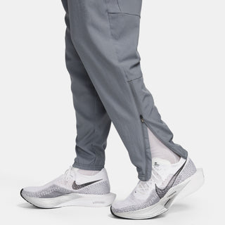 Nike Dri-FIT Challenger Woven Pant | Smoke Grey