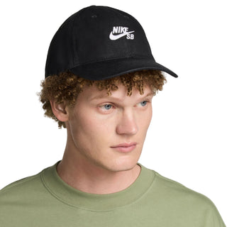 Nike SB Club Unstructured Cap | Black/White
