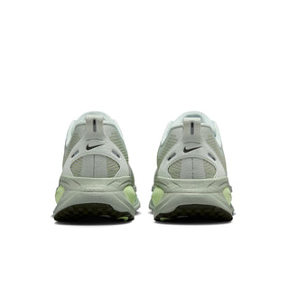 Nike Mens Vomero 18 | Light Silver/College Grey