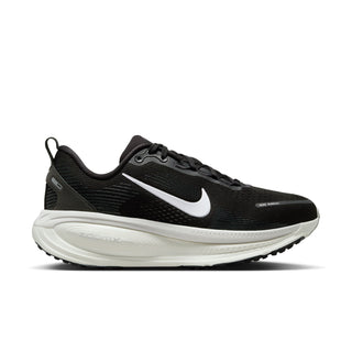 Nike Womens Vomero 18 | Black/Summit White