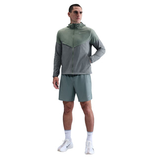 Nike Impossibly Light Windrunner | Clay Green/Smoke Grey