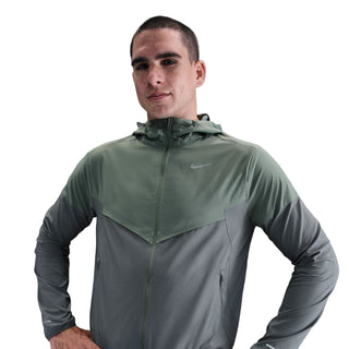 Nike Impossibly Light Windrunner | Clay Green/Smoke Grey