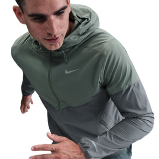 Nike Impossibly Light Windrunner | Clay Green/Smoke Grey