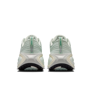 Nike Womens Vomero Plus | Light Silver/Metallic Silver