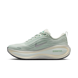Nike Womens Vomero Plus | Light Silver/Metallic Silver