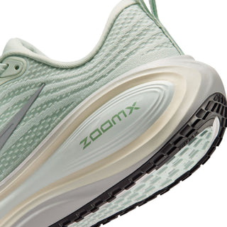 Nike Womens Vomero Plus | Light Silver/Metallic Silver
