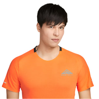 Nike Dri-FIT Trail Solar Chase Short Sleeve | Bright Mandarin/Olive Flak