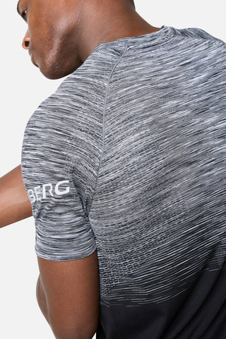 Trailberg Arc Seamless Tee | Black/Moon Grey