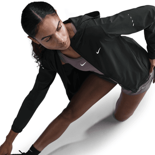Nike Women's Swift Repel Packable Running Jacket | Black