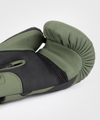 Venum Challenger 4.0 Boxing Gloves | Khaki/Black