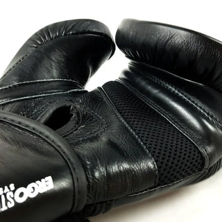 Rival RB50 Boxing Glove | Black