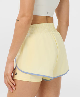 Sweaty Betty Get Set 2-in-1 Multi Train Shorts | Butterscotch