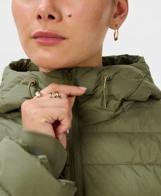 Sweaty Betty Nimbus Lightweight Puffer Jacket | Bracken Green