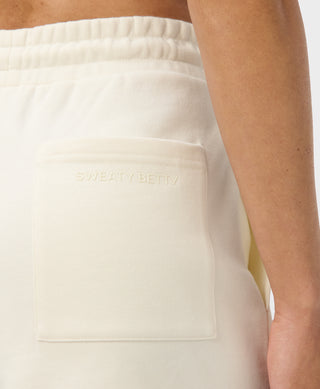 Sweaty Betty Revive Boxy Shorts | Dove