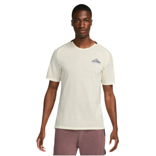 Nike Dri-FIT Trail Solar Chase Short Sleeve | Coconut Milk/Black