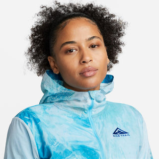 Nike Womens Trail Running Jacket | Football Grey/Baltic Blue