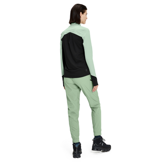 On Womens Trail Breaker | Moss/Black